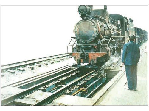 1-2002221J61b04.jpg